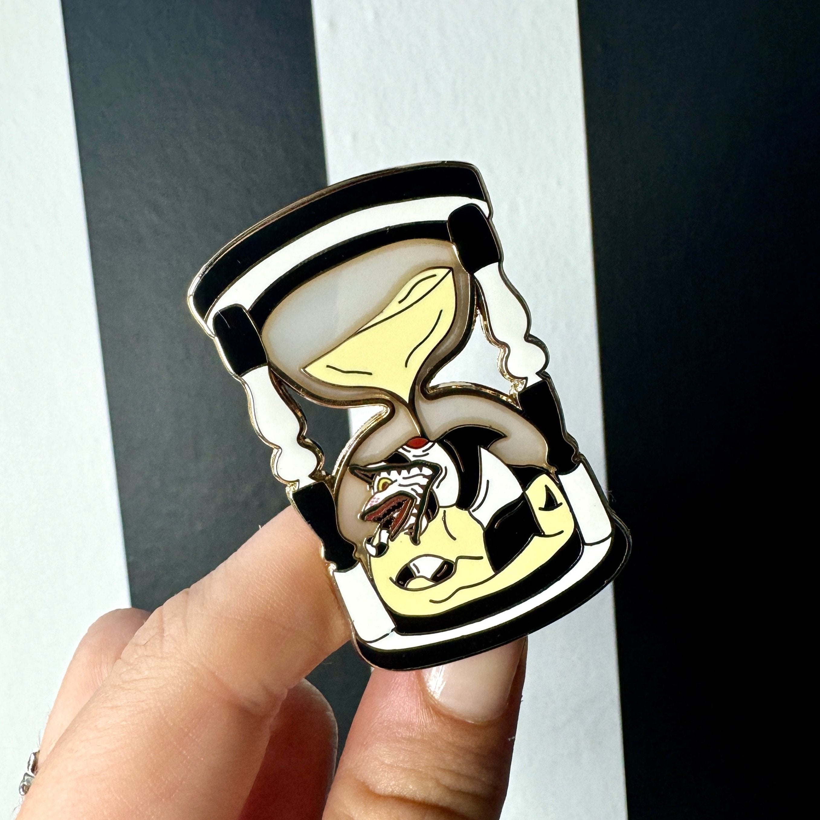 Sandworm Sandtimer Enamel Pin