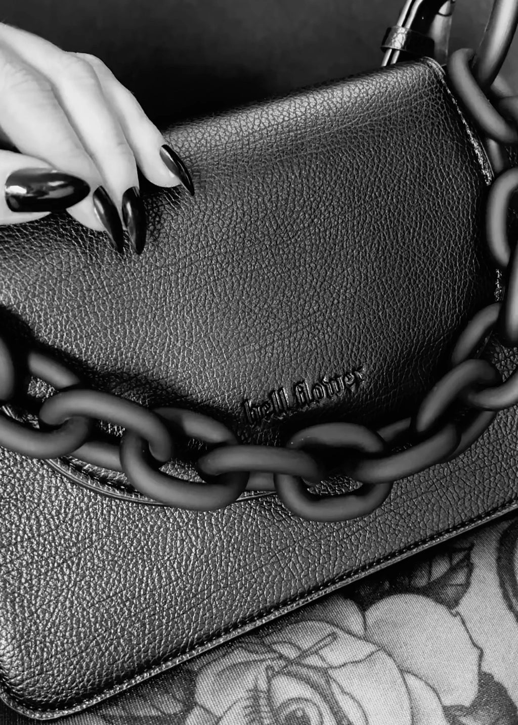 Noctum Chain Bag