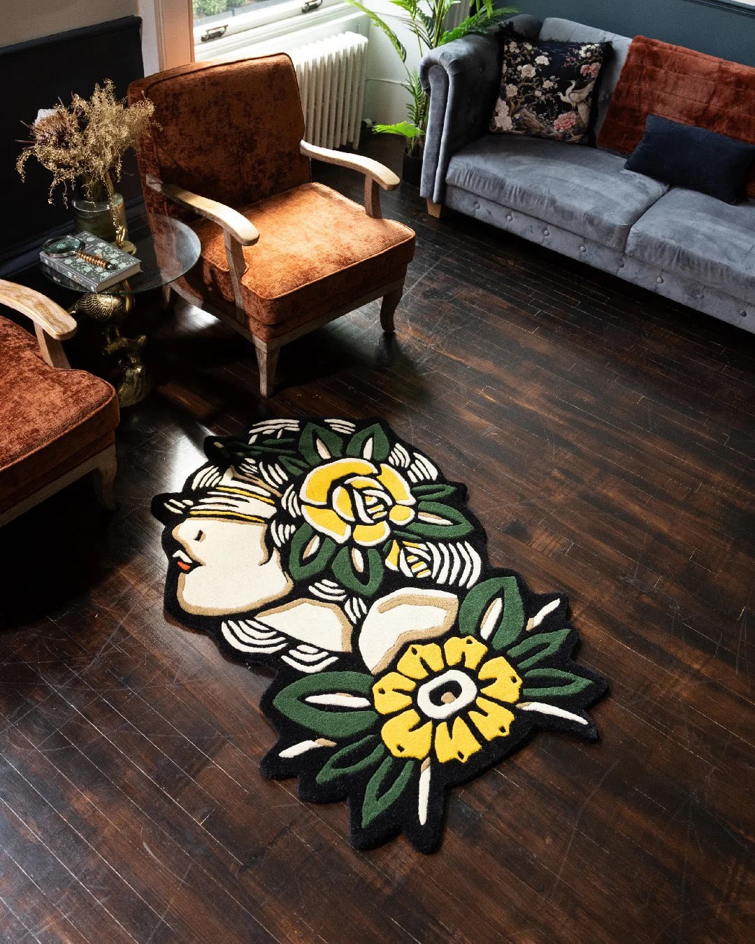 Traditional Lady Rose