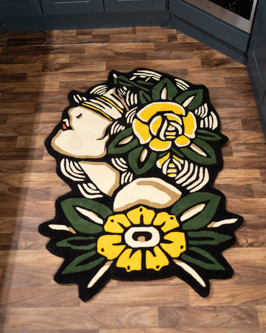 Traditional Lady Rose