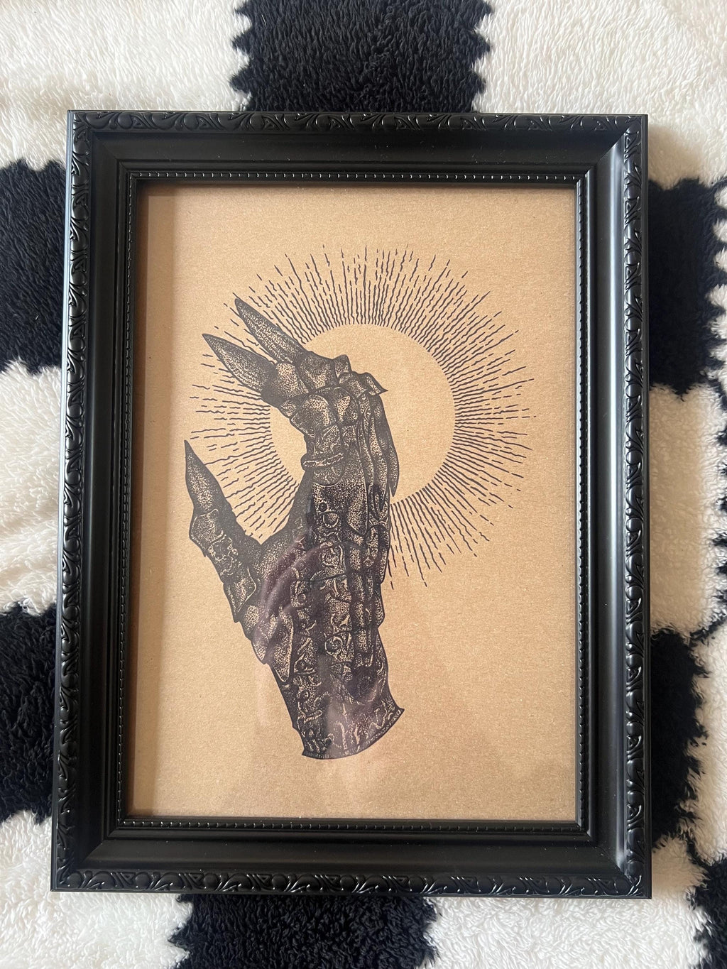 Lord of the Rings Sauron's Gauntlet A4 Art Print