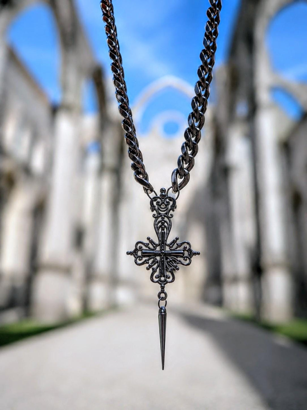 Sintra Chunky Cross Chain Necklace