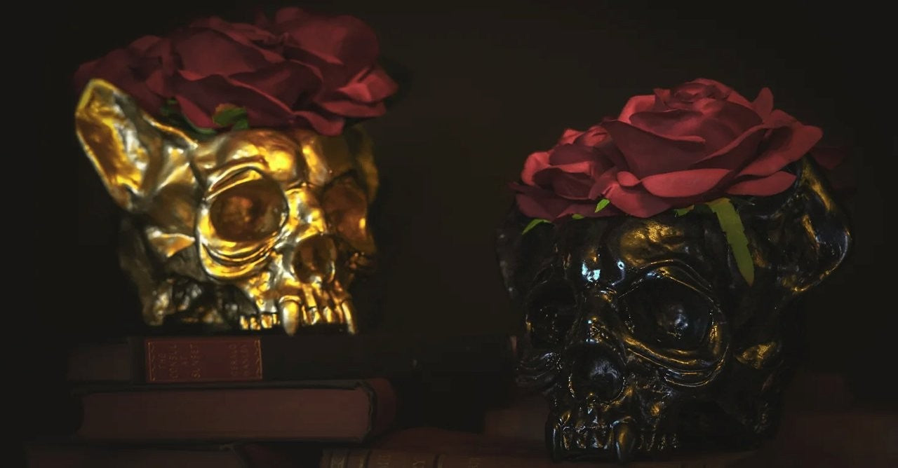Bat Requiem Skull Pot