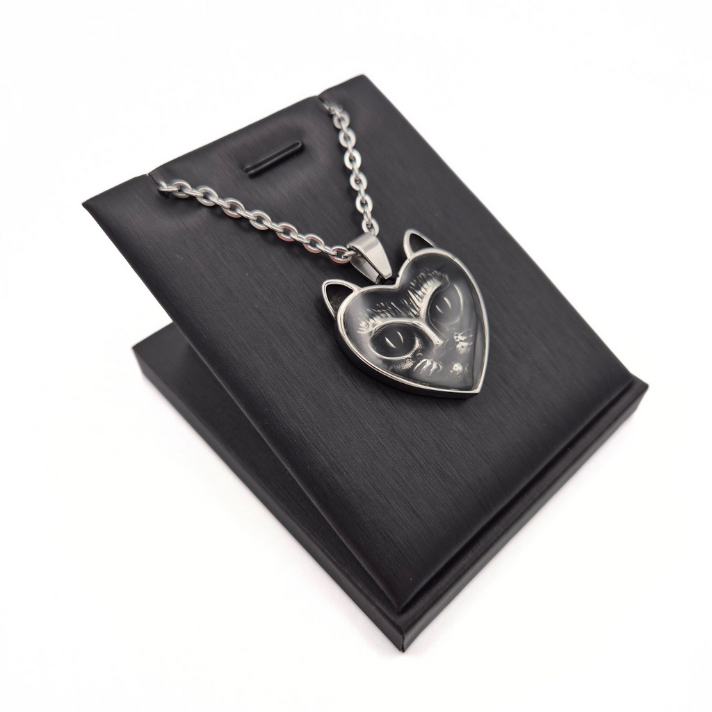 Dark Whiskers Necklace